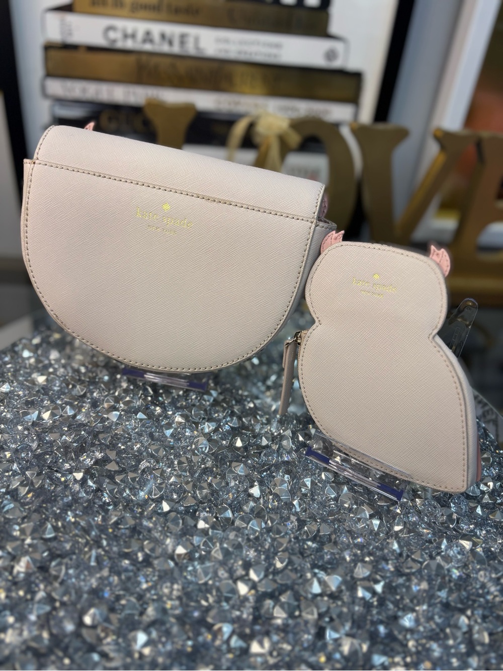 Kate Spade New York "Blaze a Trail" collection EUC - Picture 5 of 12